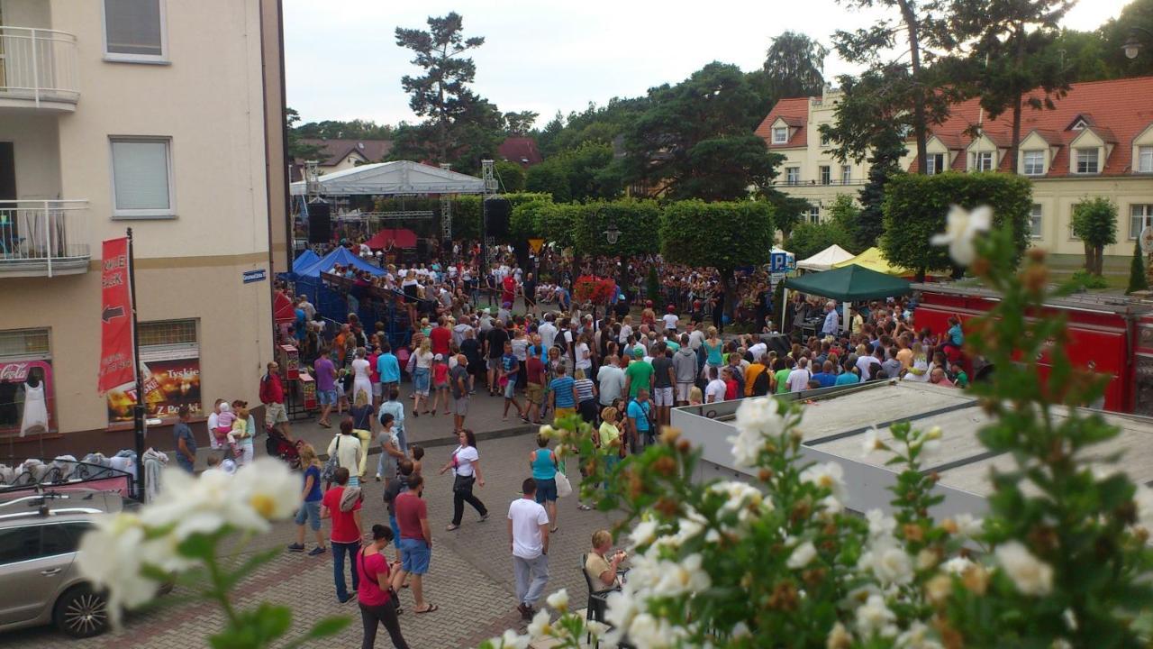 Pokoje Goscinne Fala Pobierowo Esterno foto