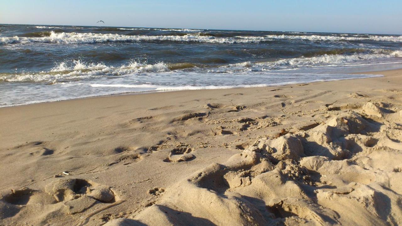 Pokoje Goscinne Fala Pobierowo Esterno foto